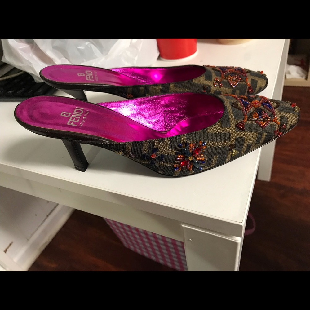 Heels - Picture 2 of 2
